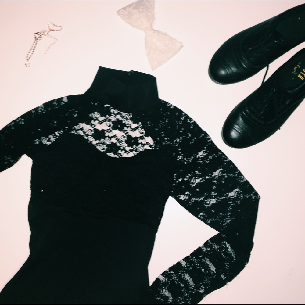 💞VDAY SALE💞Black lace and Stud Unitard